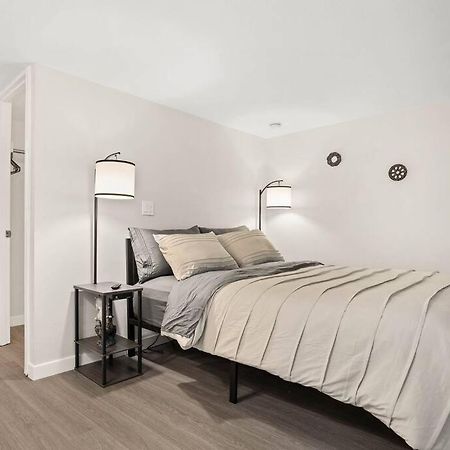 Elegant Richmond Gem Nestled Up To Hawthorne Blvd. Lejlighed Portland Eksteriør billede
