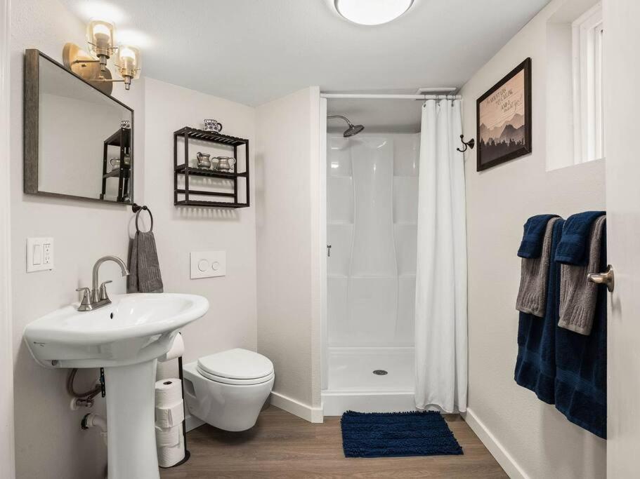 Elegant Richmond Gem Nestled Up To Hawthorne Blvd. Lejlighed Portland Eksteriør billede